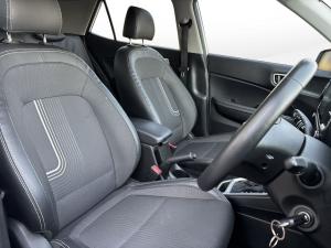 Hyundai Venue 1.0T Fluid auto - Image 14