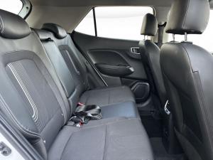 Hyundai Venue 1.0T Fluid auto - Image 15