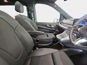 Mercedes-Benz V-Class V300d Exclusive - Image 15