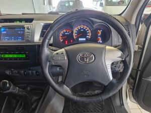 Toyota Hilux 3.0D-4D double cab 4x4 Raider Dakar edition - Image 15