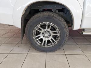 Toyota Hilux 3.0D-4D double cab 4x4 Raider Dakar edition - Image 7