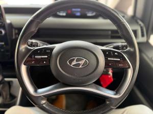 Hyundai Staria 2.2D Executive automatic - Image 13
