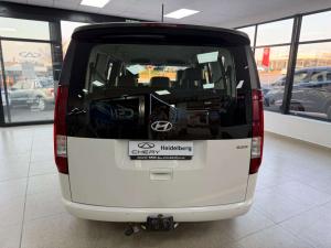 Hyundai Staria 2.2D Executive automatic - Image 4