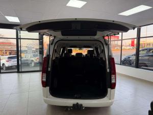 Hyundai Staria 2.2D Executive automatic - Image 8
