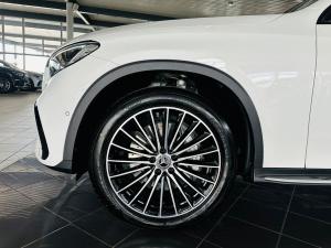 Mercedes-Benz GLC GLC220d 4Matic AMG Line - Image 13
