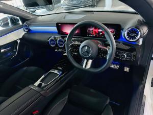 Mercedes-Benz CLA CLA200 Progressive - Image 4