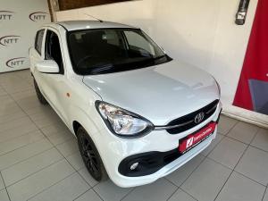 Toyota Vitz 1.0 XR manual - Image 1