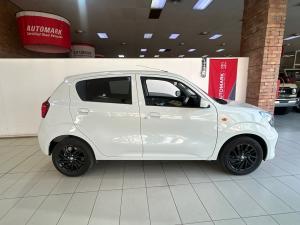 Toyota Vitz 1.0 XR manual - Image 3