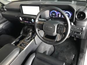 Toyota Land Cruiser Prado 2.8GD VX-R - Image 17