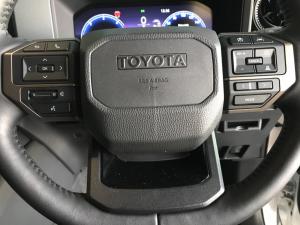 Toyota Land Cruiser Prado 2.8GD VX-R - Image 21