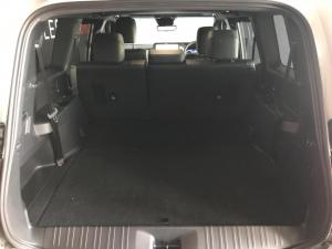 Toyota Land Cruiser Prado 2.8GD VX-R - Image 6