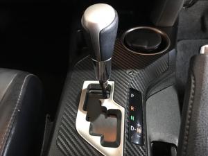 Toyota RAV4 2.2D-4D AWD VX - Image 13