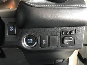 Toyota RAV4 2.2D-4D AWD VX - Image 15
