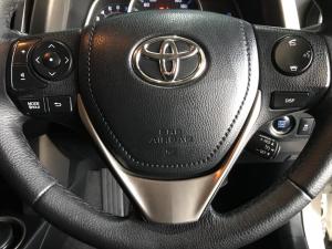 Toyota RAV4 2.2D-4D AWD VX - Image 22