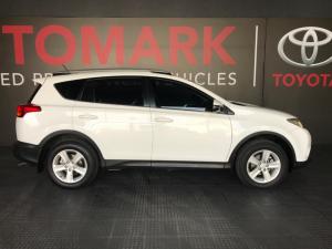 Toyota RAV4 2.2D-4D AWD VX - Image 3