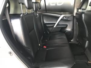 Toyota RAV4 2.2D-4D AWD VX - Image 8