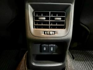 Suzuki Baleno 1.5 GLX auto - Image 15