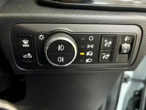 Volkswagen Amarok 2.0TDI double cab Life - Image 12
