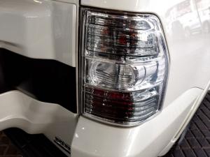 Mitsubishi Pajero 5-door 3.2DI-D GLS - Image 19