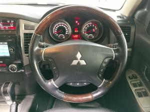 Mitsubishi Pajero 5-door 3.2DI-D GLS - Image 21