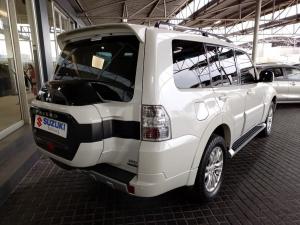 Mitsubishi Pajero 5-door 3.2DI-D GLS - Image 6