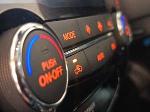Nissan X-Trail 2.5 4x4 Tekna - Image 25