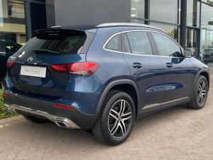 Mercedes-Benz GLA GLA200d Progressive - Image 4