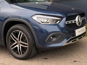 Mercedes-Benz GLA GLA200d Progressive - Image 6