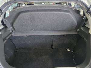 Toyota Vitz 1.0 XR manual - Image 10