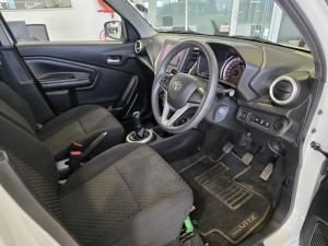 Toyota Vitz 1.0 XR manual - Image 7