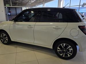 Suzuki Swift 1.2 GLX manual - Image 5