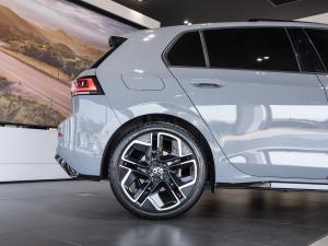 Volkswagen Golf 1.4TSI R-Line - Image 7