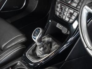 Opel Astra OPC - Image 13