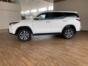 Toyota Fortuner 2.8GD-6 4x4 VX - Image 5