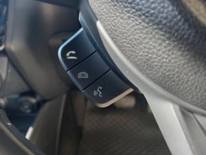 Suzuki Swift 1.2 GLX manual - Image 18