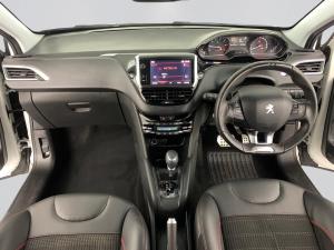 Peugeot 208 1.2T Puretech GT Line automatic 5-Door - Image 17