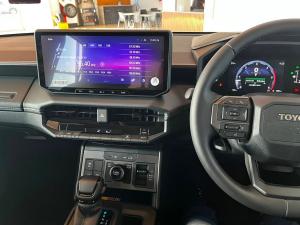 Toyota Hilux 2.8GD-6 double cab Raider 4x4 - Image 28