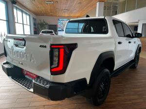 Toyota Hilux 2.8GD-6 double cab Raider 4x4 - Image 7
