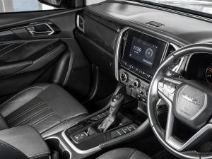 Isuzu mu-X 1.9TD LS - Image 13