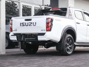 Isuzu D-Max 3.0TD double cab V-Cross 4x4 - Image 12