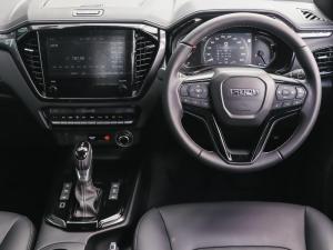 Isuzu D-Max 3.0TD double cab V-Cross 4x4 - Image 27