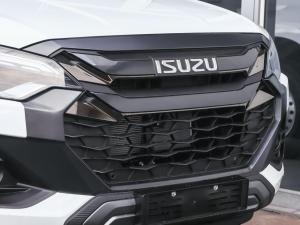 Isuzu D-Max 3.0TD double cab V-Cross 4x4 - Image 5