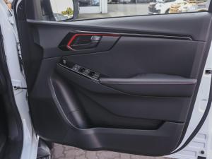 Isuzu D-Max 1.9TD double cab LS X-Rider 4x4 auto - Image 8