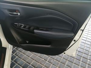 Suzuki Baleno 1.5 GLX manual - Image 12