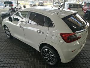 Suzuki Baleno 1.5 GLX manual - Image 5