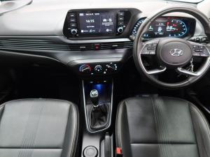 Hyundai i20 1.0T Fluid manual - Image 6