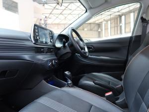 Hyundai i20 1.0T Fluid manual - Image 7