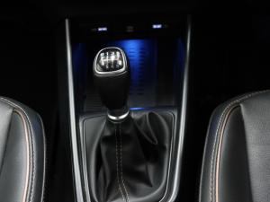 Hyundai i20 1.0T Fluid manual - Image 13