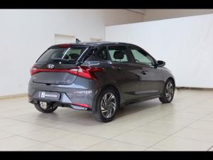 Hyundai i20 1.0T Fluid manual - Image 2