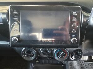 Toyota Hilux 2.4GD-6 double cab 4x4 Raider auto - Image 12